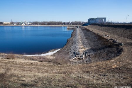 Уровень воды в Рыбинском водохранилище упал до критической отметки